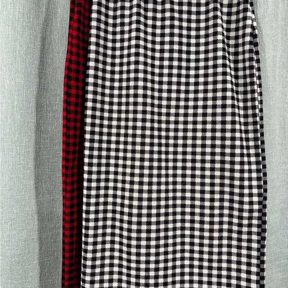 SHEIN Dresses & Skirts - SHEIN Black/White and Black/Red Checkered Pencil Skirt